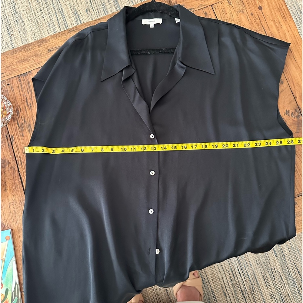 NEVER WORN black silk Vince top size XXL